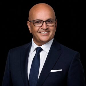 Isaac Hammouch - Le « krisaj » ou le « tcharmil », une lame tranchante sur la gorge du Maroc