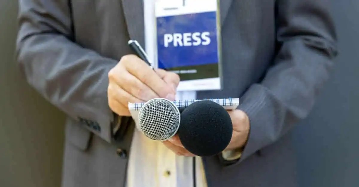 Journalistes : le silence qui déshonore